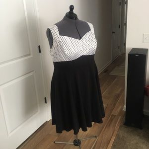 Torrid Dress, size 26, black and white